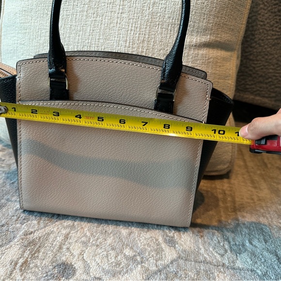 Kate Spade J183 light pink / black purse - Picture 8 of 8